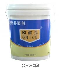 歐耐克界面劑的用途：主要用于大理石、墻面等光滑面粘貼前處理。歐耐克工程師曾做過實驗，可以通過界面劑在玻璃上、瓷磚上貼瓷磚，粘接牢固，沒有掉磚情況。歐耐克界面劑產品包裝圖