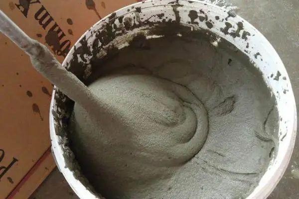 瓷磚膠水分減少加水攪拌還能繼續(xù)用嗎？